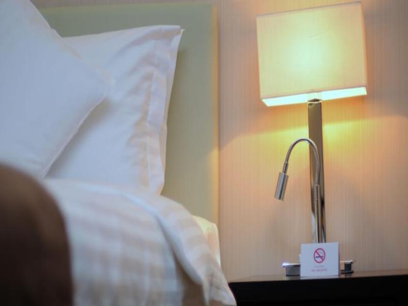 Doubletree By Hilton Shymkent Otel Dış mekan fotoğraf